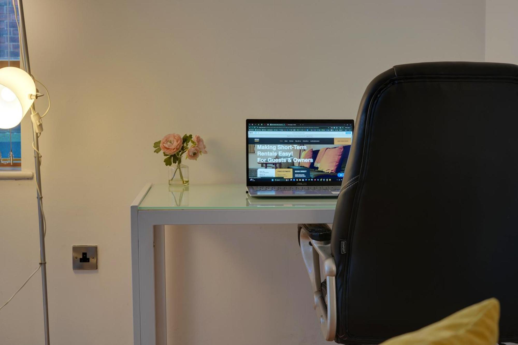 Stylish 2 Bed Apt 18 - City Centre, Free Parking, Espresso Machine & Netflix - Hosted By Stay Host Save Σέφιλντ Εξωτερικό φωτογραφία
