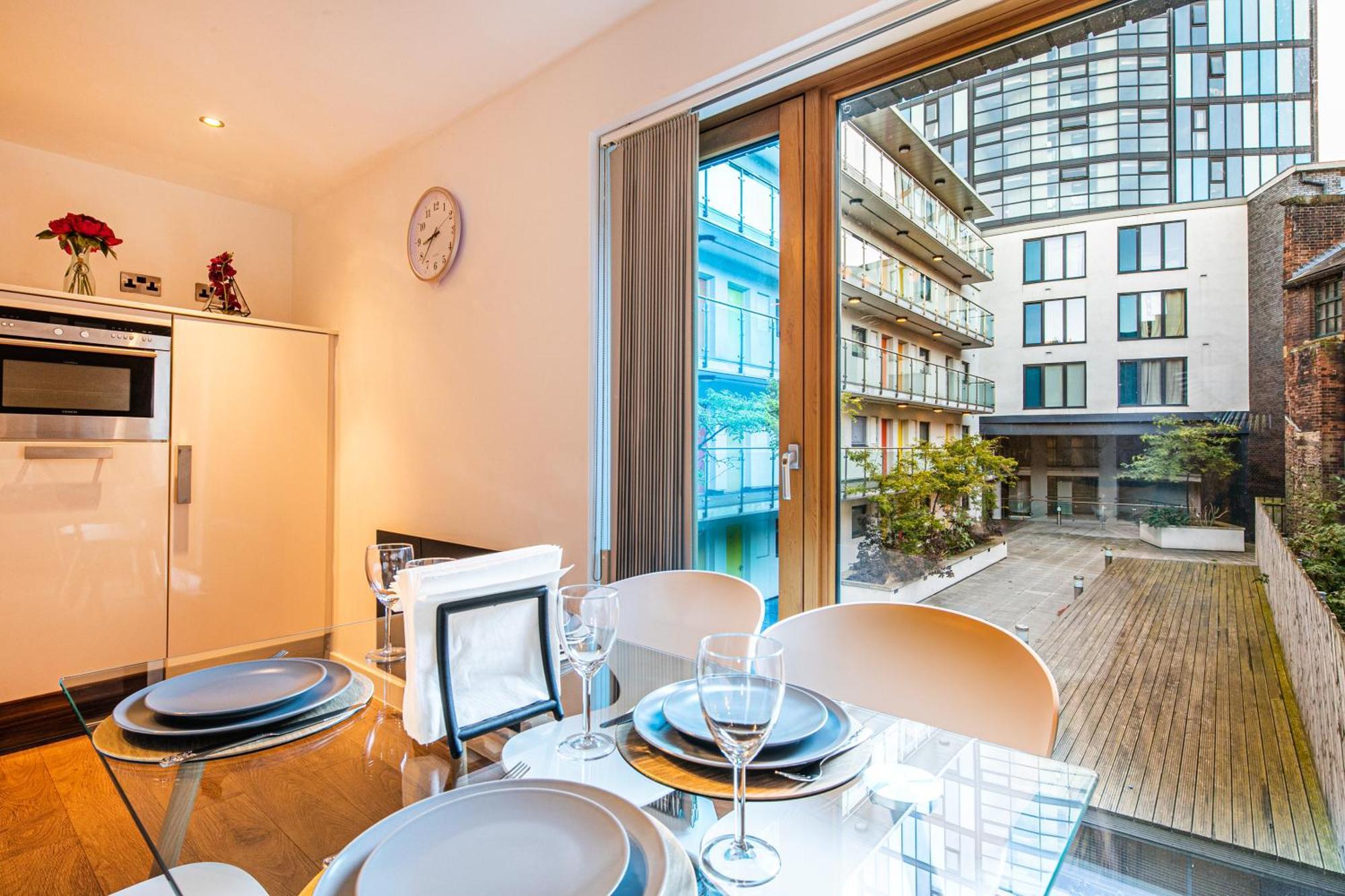 Stylish 2 Bed Apt 18 - City Centre, Free Parking, Espresso Machine & Netflix - Hosted By Stay Host Save Σέφιλντ Εξωτερικό φωτογραφία