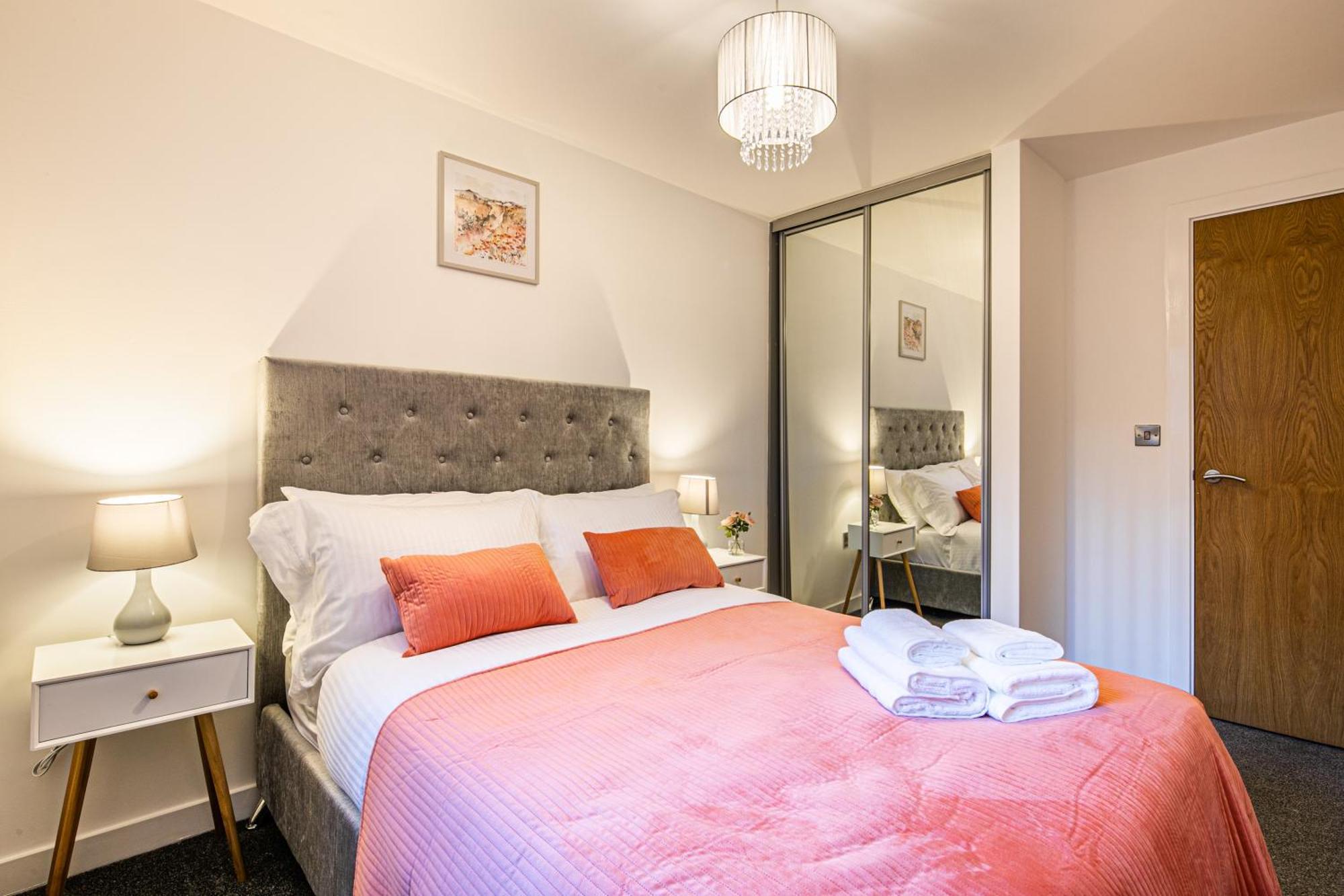 Stylish 2 Bed Apt 18 - City Centre, Free Parking, Espresso Machine & Netflix - Hosted By Stay Host Save Σέφιλντ Εξωτερικό φωτογραφία
