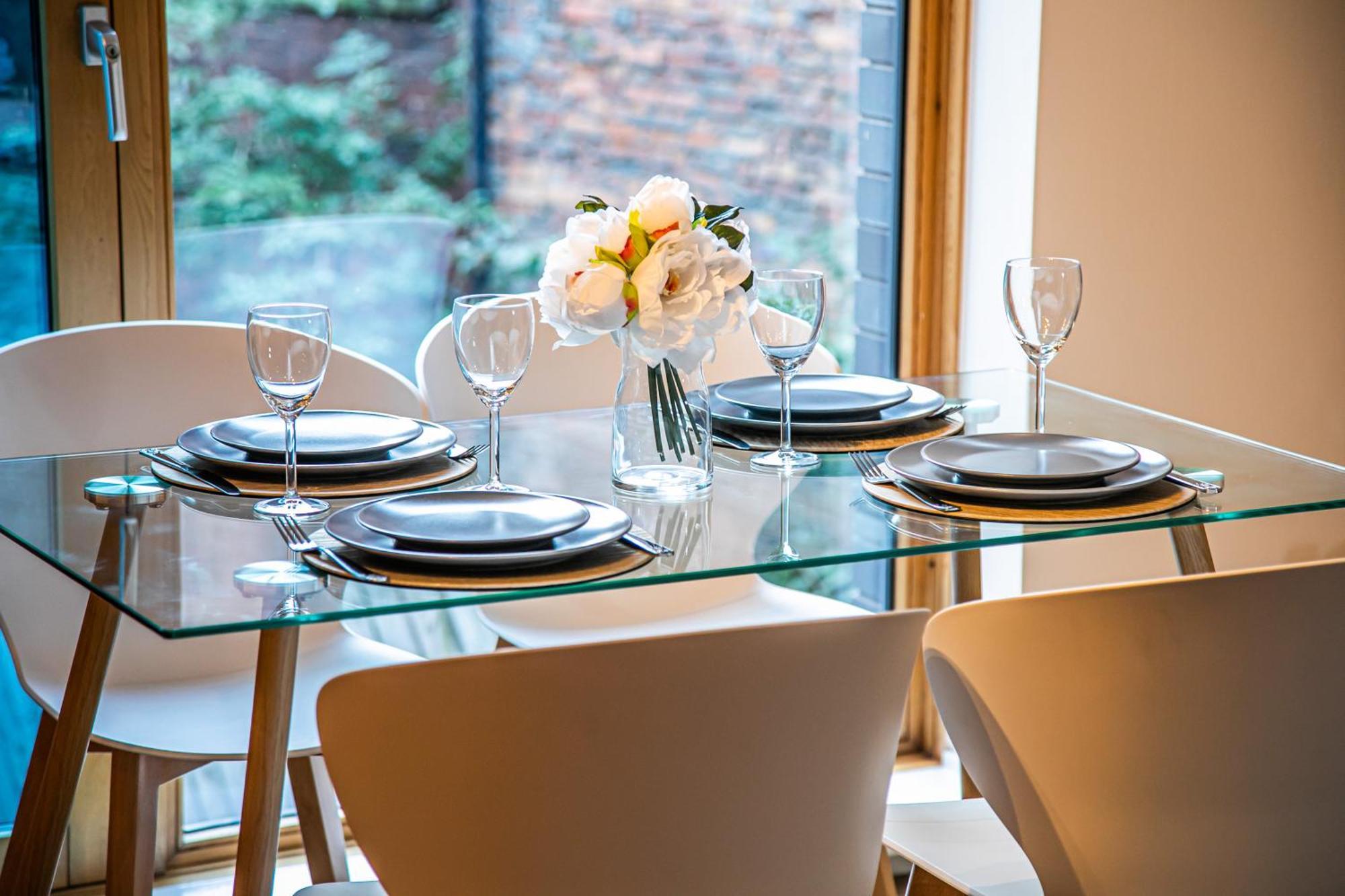 Stylish 2 Bed Apt 18 - City Centre, Free Parking, Espresso Machine & Netflix - Hosted By Stay Host Save Σέφιλντ Εξωτερικό φωτογραφία